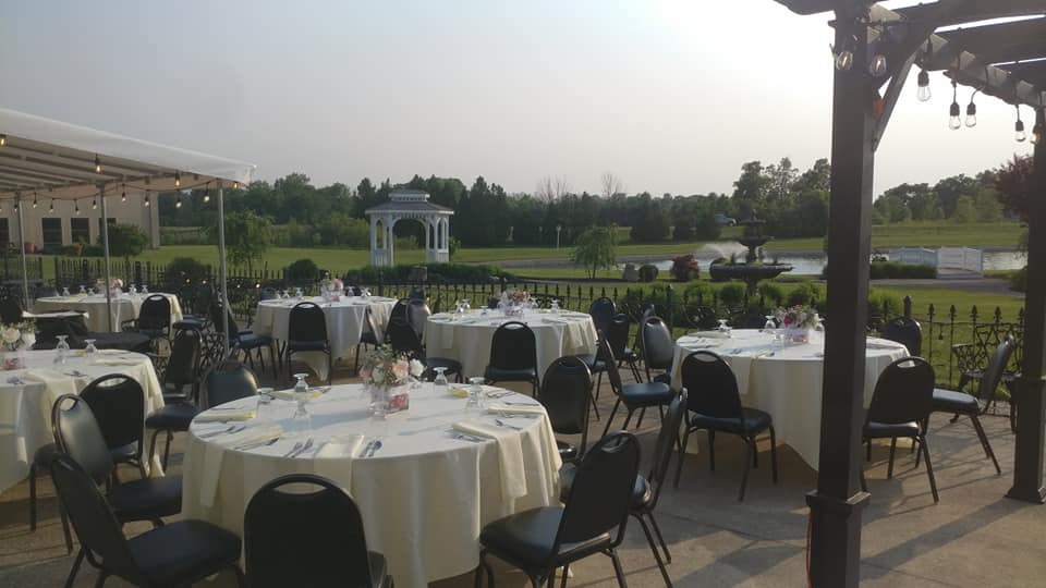 Camden Falls Patio Outdoor Recption Tiffin