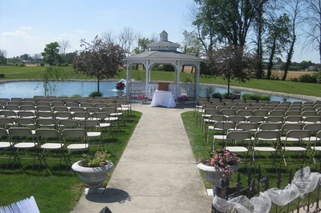Camden Falls Tiffin Outdoor Wedding
